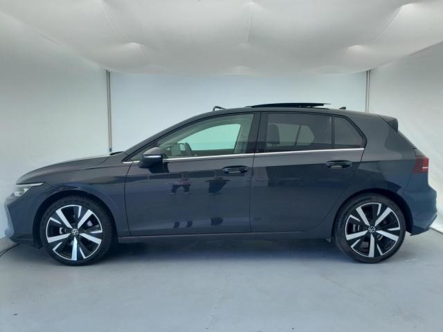 Volkswagen Golf image 8