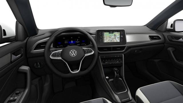 Volkswagen T-Roc image 8