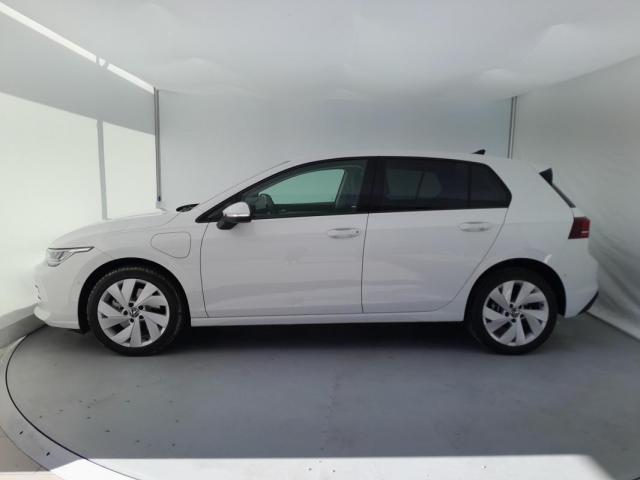 Volkswagen Golf image 9