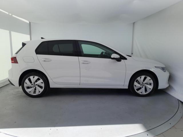 Volkswagen Golf image 6