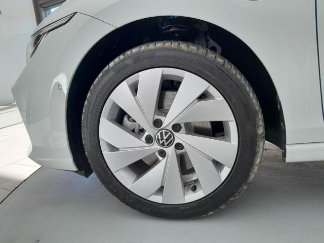 Volkswagen Golf image 1