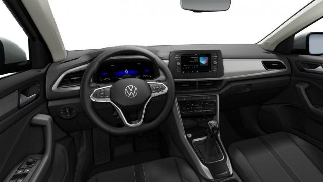 Volkswagen T-Roc image 2