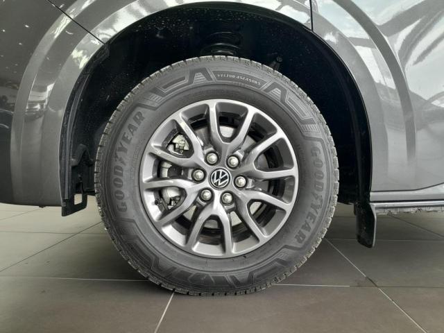 Volkswagen Transporter image 6