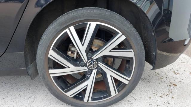 Volkswagen Golf image 9