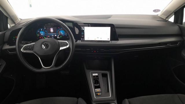 Volkswagen Golf image 3