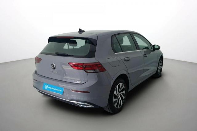 Volkswagen Golf image 8