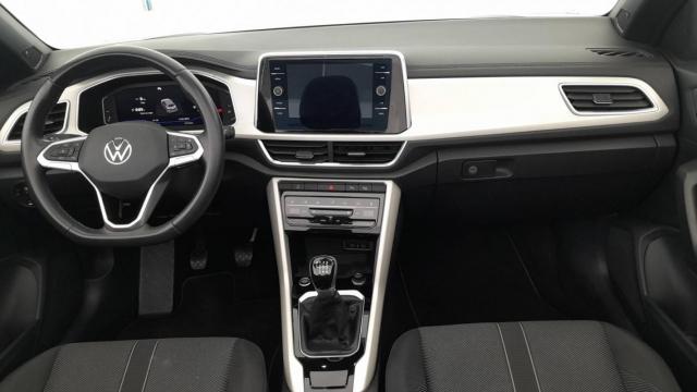 Volkswagen T-Roc image 8