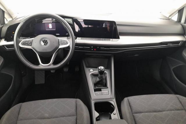 Volkswagen Golf image 9
