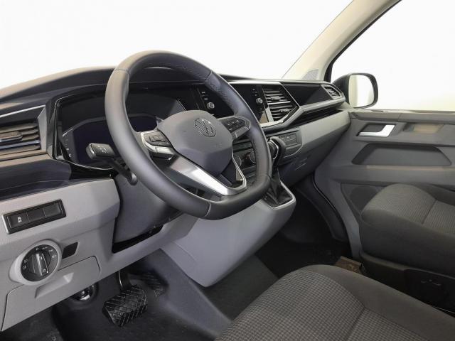 Volkswagen Transporter image 2