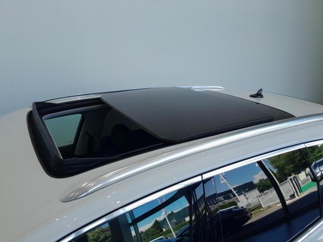Volkswagen Touareg image 2