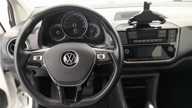 Volkswagen E-Up! image 4