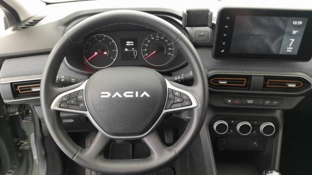 Dacia Sandero image 8