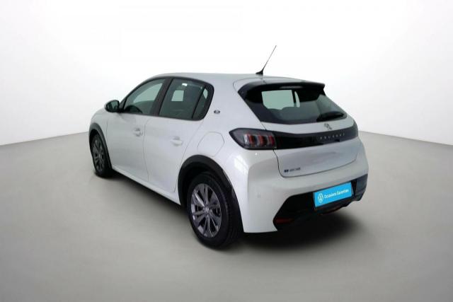 Peugeot 208 image 6