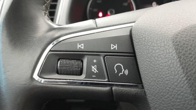 Seat Leon image 3
