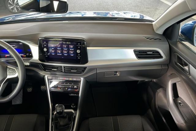 Volkswagen T-Roc image 7