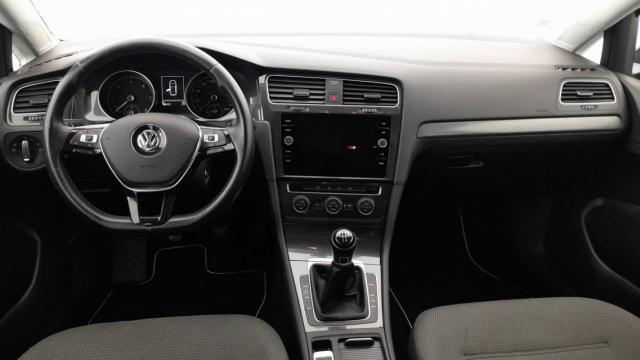 Volkswagen Golf image 1