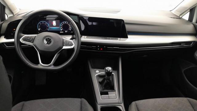 Volkswagen Golf image 2