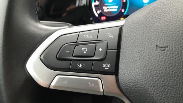 Volkswagen Golf image 7
