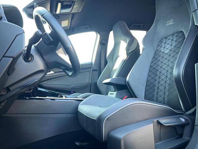 Volkswagen Golf image 8