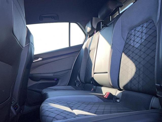 Volkswagen Golf image 1