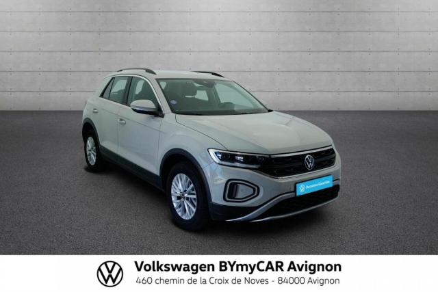 Volkswagen T-Roc image 2