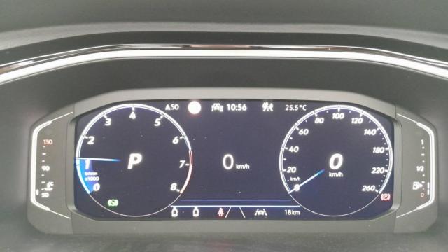 Volkswagen T-Roc image 7