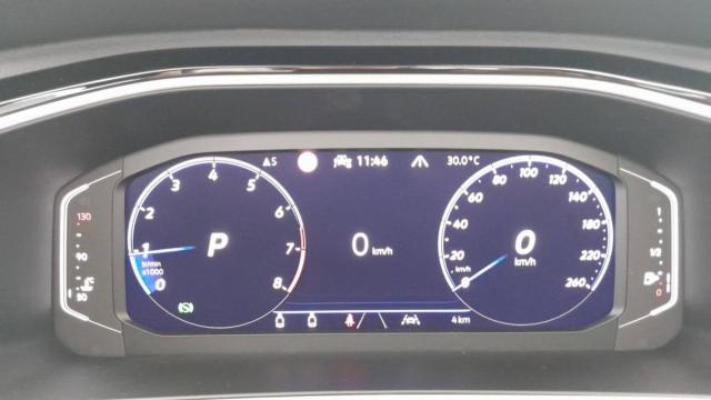 Volkswagen T-Roc image 6