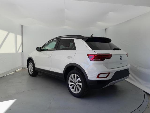 Volkswagen T-Roc image 6