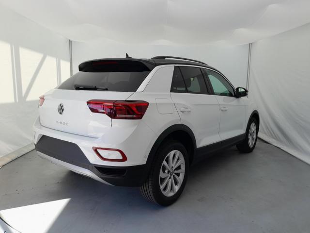 Volkswagen T-Roc image 4