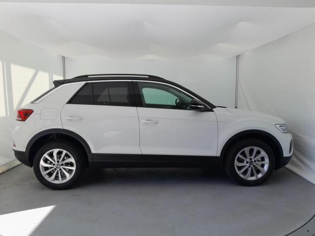 Volkswagen T-Roc image 3