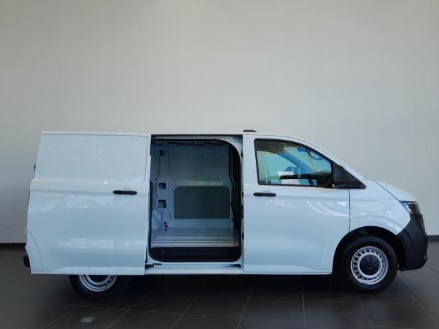 Volkswagen Transporter image 3