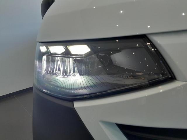 Volkswagen Transporter image 9