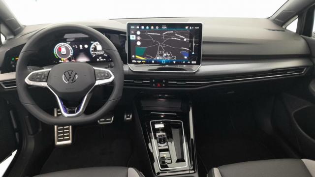 Volkswagen Golf image 2