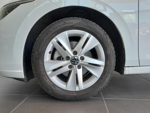 Volkswagen Golf image 4