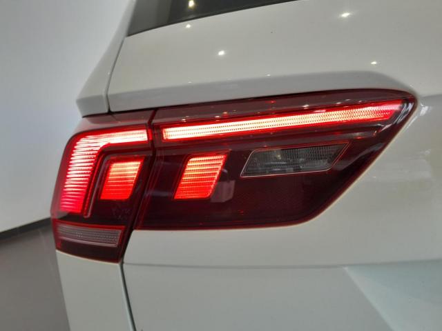 Volkswagen Tiguan image 9