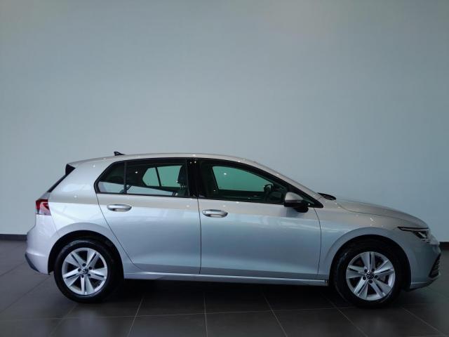 Volkswagen Golf image 4