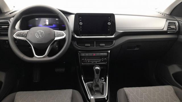 Volkswagen T-Cross image 1