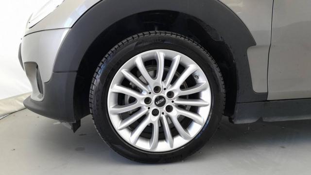 Mini Clubman image 4