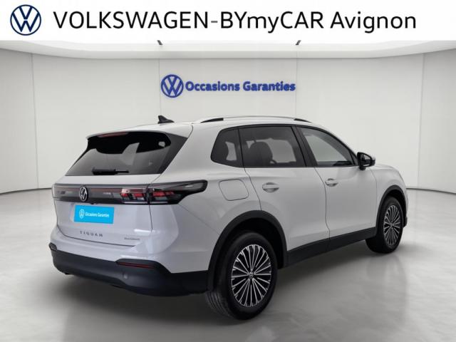 Volkswagen Tiguan image 8
