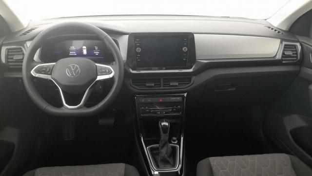 Volkswagen T-Cross image 2