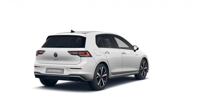 Volkswagen Golf image 8