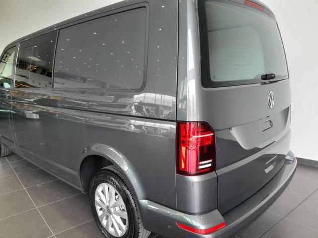 Volkswagen Transporter image 2