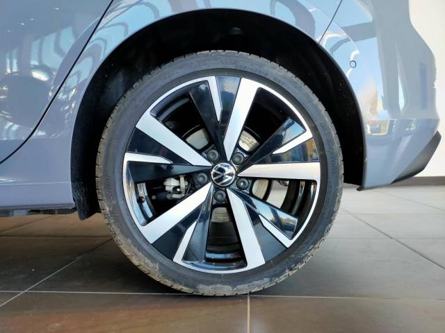 Volkswagen Golf image 7