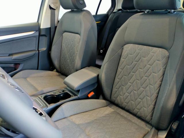 Volkswagen Golf image 5