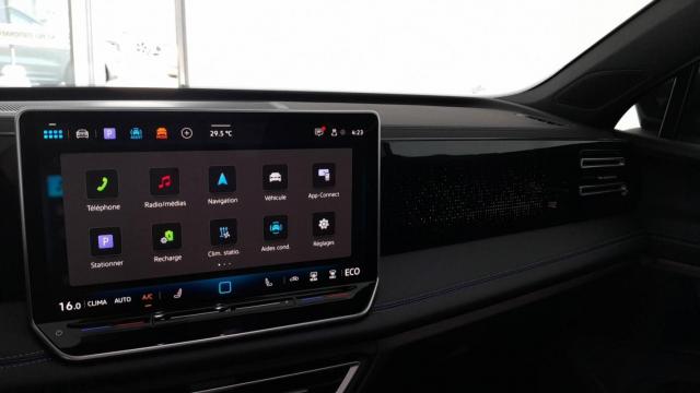 Volkswagen Tiguan image 1