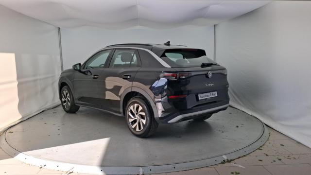 Volkswagen T-Roc image 9