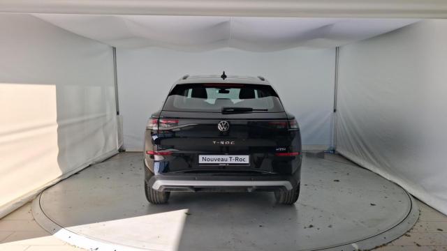 Volkswagen T-Roc image 6