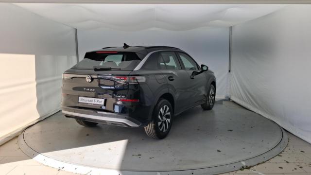 Volkswagen T-Roc image 5