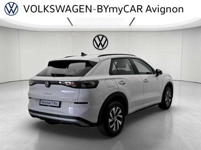 Volkswagen T-Roc image 2