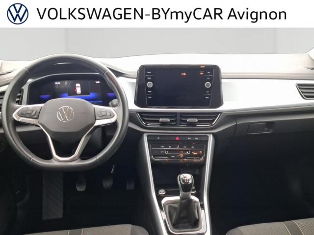 Volkswagen T-Roc image 2